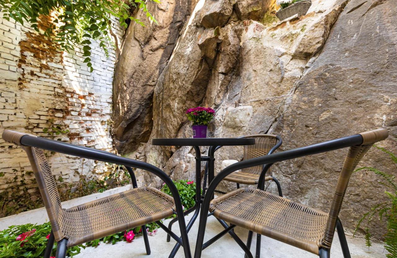 The Old Town Vintage 2-Bedroom Jewel By Flat Mаnager Plovdiv Exterior foto